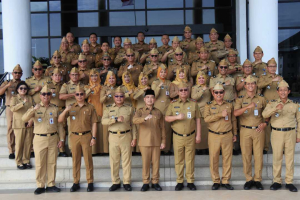 Fokus IPM dan Infrastruktur, Gubernur Ria Norsan Targetkan Kalbar Unggul di Borneo pada 2026