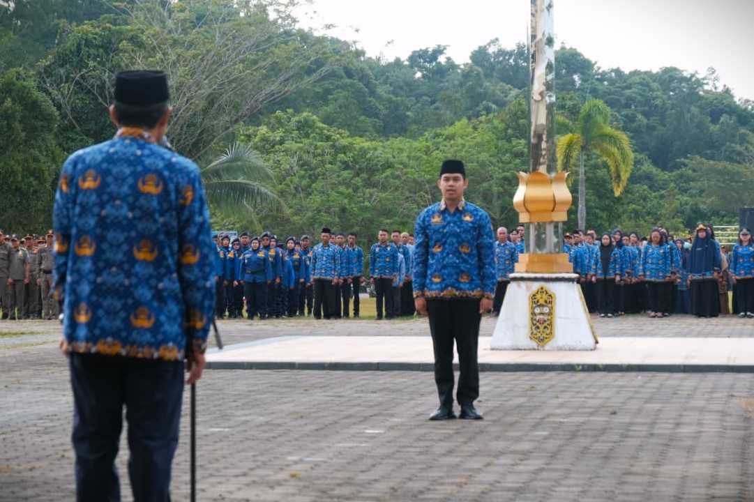 Sekda Mohammad Isa Minta ASN Sekadau Berikan Pelayanan Tanpa Berbelit-belit