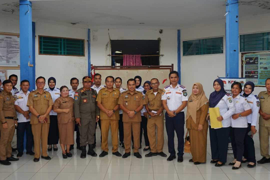 Pastikan Pelayanan Publik Optimal, Bupati Aron Sidak Kehadiran ASN Sekadau Pasca Libur Nataru