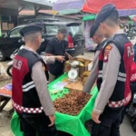 Jaga Ketertiban Pasar Sekadau, Sat Samapta Imbau Pedagang Tidak Berjualan di Badan Jalan